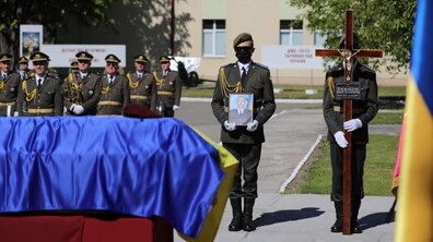 Фото: Громада Львова попрощалась із загиблим Героєм Сергієм Тимощуком