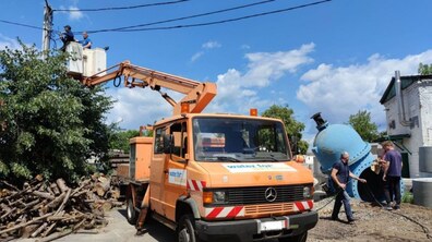 Фото: Фахівці Львівводоканалу допомагають Гостомелю та Бучі відновитися після руйнувань