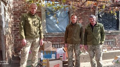 Фото: Для воїнів на передову львів'яни зібрали й передали допомогу
