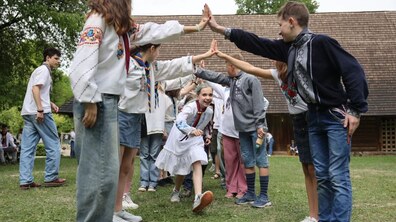 Фото: За два дні Великодніх свят Шевченківський гай відвідало близько 14 тисяч людей