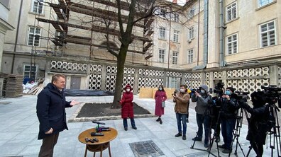 Фото: Наразі вагітних жінок, які мають підвищену температуру тіла, приймають в корпусі на вул. Русових