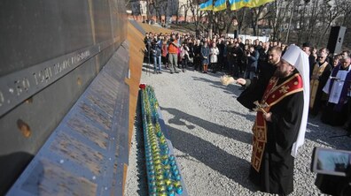 Фото: Біля Меморіалу пам’яті Героїв Небесної Сотні у Львові відбулась спільна молитва