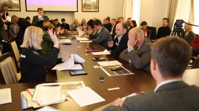 Фото: На засіданні виконкому прийняли низку рішень у сфері містобудування