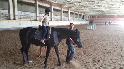 Фото: У Львові для осіб з інвалідністю тривають заняття з іпотерапії