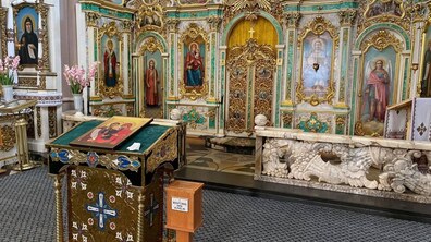 Фото: Щотижня у Свято-Покровському катедральному соборі ПЦУ моляться за збереження сімей