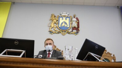 Фото: «Мені соромно за наших львівських депутатів», — А. Садовий