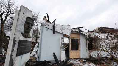 зруйнований музей Шухевича після ворожої атаки