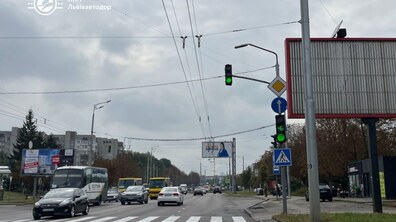 Фото: На вул. Кульпарківській синхронізували світлофори, щоб цю ділянку можна було проїхати швидше