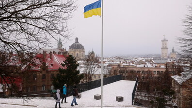 Вигляд на засніжений Львів з Меморіалу пам'яті Героїв Небесної Сотні