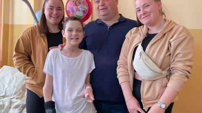 Фото: Львівські лікарі лікують дівчинку, яка єдина зі сім'ї вижила в укритті на Донеччині