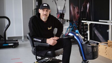 Фото: У центрі UNBROKEN лікують і готують до протезування 46-річного захисника, який втратив на полі бою ногу