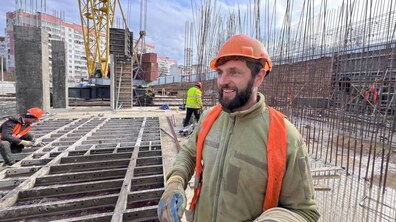 Фото: У Львові зводять перший з восьми соціальних будинків для ВПО