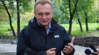 Фото: «Наступного року плануємо закупити більше 50 автобусів, до 40 тролейбусів і до 10 трамваїв для наших комунальних підприємств», - А. Садовий