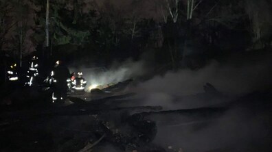 Фото: У Музеї народної архітектури та побуту згоріла гуцульська гражда