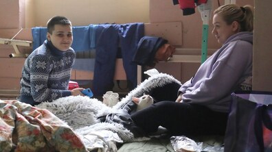 Фото: Львів уже прийняв тисячі вимушено переміщених осіб: про що вони говорять, живучи тепер ось так
