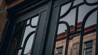 Фото: Реставратори відновили металеву браму на вул.Тарнавського