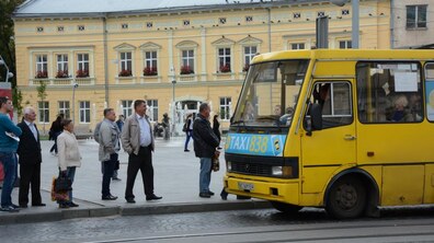 Фото: У мерії готують рішення щодо безкоштовного проїзду пенсіонерів за віком та осіб з інвалідністю 3-ї групи у всьому громадському транспорті Львова
