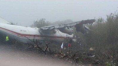 Фото: Стан двох потерпілих у вчорашній авіакатастрофі стабільний, третій перебуває в реанімації