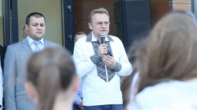Фото: «У машинах, які вивозять відходи, є GPS, який працює у межах міста», - А.Садовий