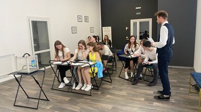 Фото: Підлітків запрошують на безкоштовний курс «Молодий дипломат»