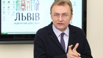Фото: «Якщо отримаємо дозвіл, вже з понеділка відновлюємо роботи щодо протиаварійних робіт з підсилення дамби на полігоні», - мер Львова А. Садовий