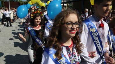 Фото: Завтра, 25 травня, у школах Львова пролунає «останній дзвоник» (розклад)