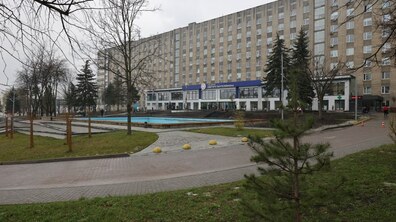 Фасад лікарні святого Пантелеймона.