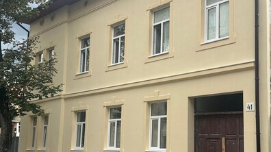 Фото: Меценати відновили ще кілька будинків у Львові, які постраждали від російських обстрілів