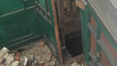 Фото: У будинку на вул. Гнатюка, 15 проводять самовільні роботи: УОІС підготувало припис про призупинення робіт