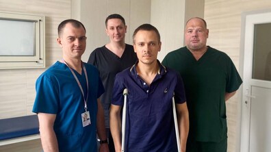 Фото: У Львові захиснику провели двоетапне лікування, аби відновити рухові функції ноги
