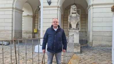 Фото: Нідерландець профінансував реабілітацію для дівчинки з Маріуполя, яка тепер живе у Львові