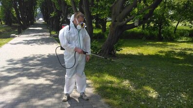 Фото: Завтра у Львівській територіальній громаді завершать обробку парків від кліщів