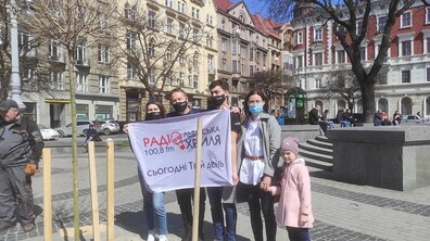 Фото: На вихідних у Львові висадили 73 дерева