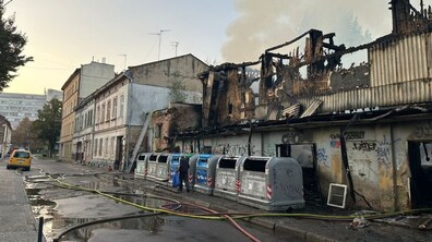 Фото: Вночі у Львові зафіксували щонайменше вісім місць можливих підпалів