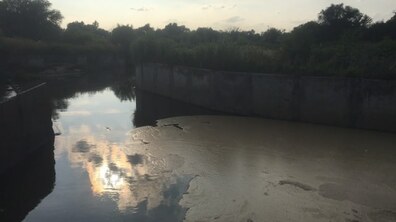 Фото: На очисні споруди ЛМКП «Львівводоканал» поступила невідома забруднююча речовина