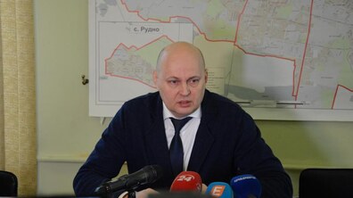 Фото: С. Бабак про ремонт вул. Замарстинівської: «Ремонт включає все – і дорожнє покриття, і всі інженерні мережі»