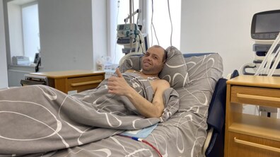 Фото: Легенда світової трансплантології знову провів операцію з пересадки нирки у Львові
