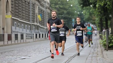 Фото: В неділю у Львові відбудеться масовий забіг «Meest Run the World. Львівська десятка»: як курсуватиме транспорт (відео)