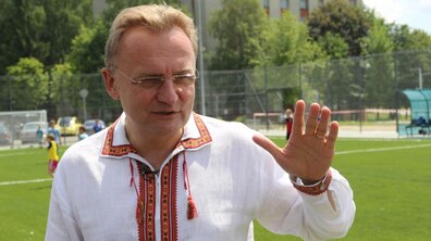 Фото: А. Садовий: «Мені приємно, що найкрупніші компанії світу будуть змагатись за право будувати завод у Львові»