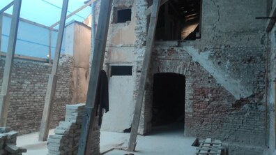Фото: Власників приміщення на площі Ринок, 37-38 закликають зупинити роботи, що тривають без належних дозвільних документів