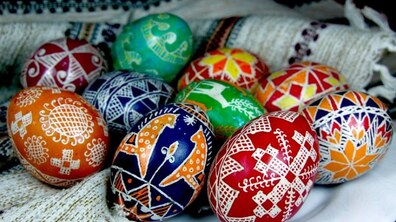 Фото: Для дітей у Львові проводять майстер-класи з писанкарства