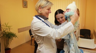 Фото: «Щеплена людина, захворівши, переносить захворювання у легкій формі і не має ускладнень», - О. Баворовська
