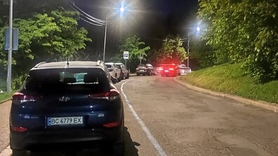Фото: На вулиці Винниченка замінили старі лампи на енергоефективні