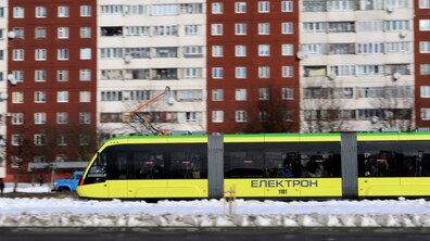 Фото: «У жовтні через некоректне паркування авто і ДТП електротранспорт простояв 110 годин», - ЛКП «Львівелектротранс»
