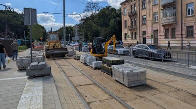 Фото: Ремонт на Сахарова-Вітовського завершать до кінця тижня — на рух транспорту роботи не впливають