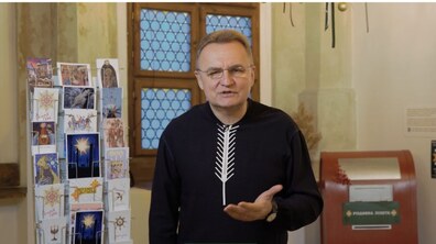 Фото: Мер Львова привітав усіх з Різдвом Христовим (відео)