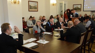 Фото: «Найближчим часом плануємо провести зустріч з усіма керівниками промислових підприємств, розташованих у мікрорайоні «Знесіння», - Сергій Бабак