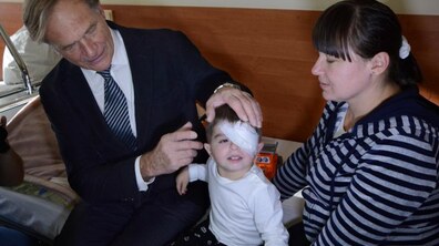 Фото: Впродовж шести днів пластичні хірурги з Німеччини оперуватимуть і консультуватимуть дітей у Львові