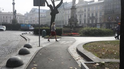 Фото: «В цілому роботи тут і біля пам’ятника Шевченкові вартували місту 8 млн грн», — А. Садовий про ремонти на пр. Свободи