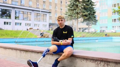 захисник Михайло Юрчук, який отримав протез у центрі НЕЗЛАМНІ 